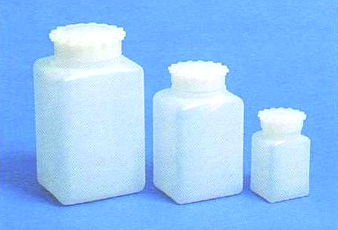 Bottiglia rettangolare in plastica 100 ml