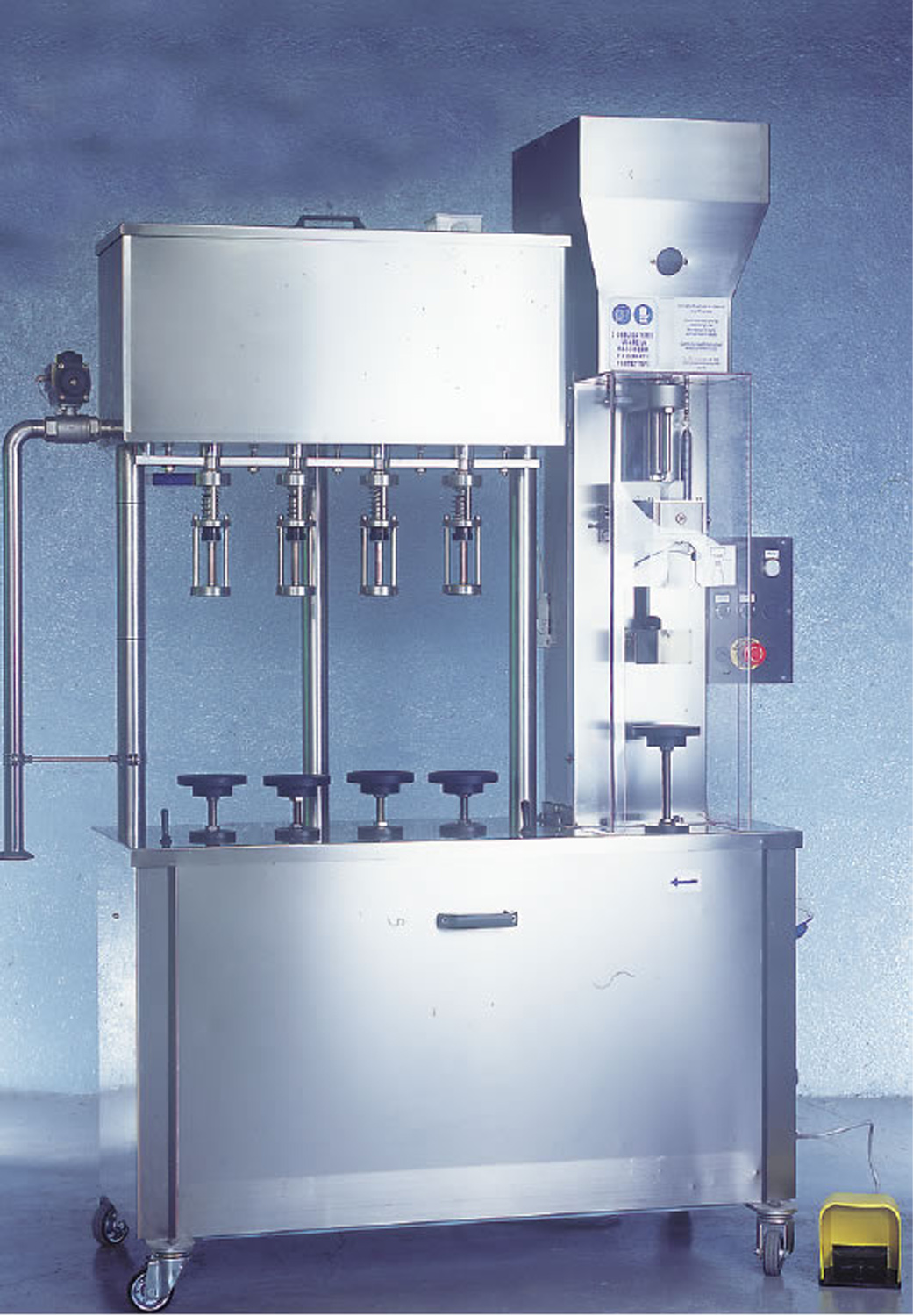 RIEMPITRICE + TAPPATORE PER TAPPI RASO PG97-M4