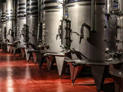 pulizia acciaio inox vino